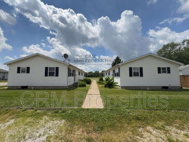 Building Photo - 720 S Lindsay St