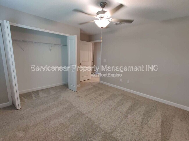 Building Photo - 23300 Willow Glen Way