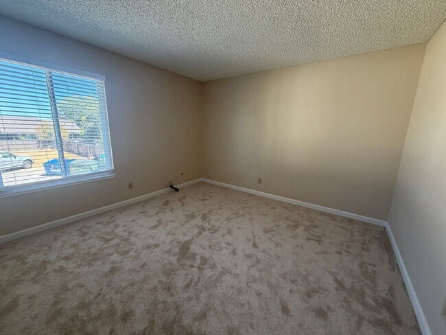Building Photo - 8935 Rancho Grande Ct