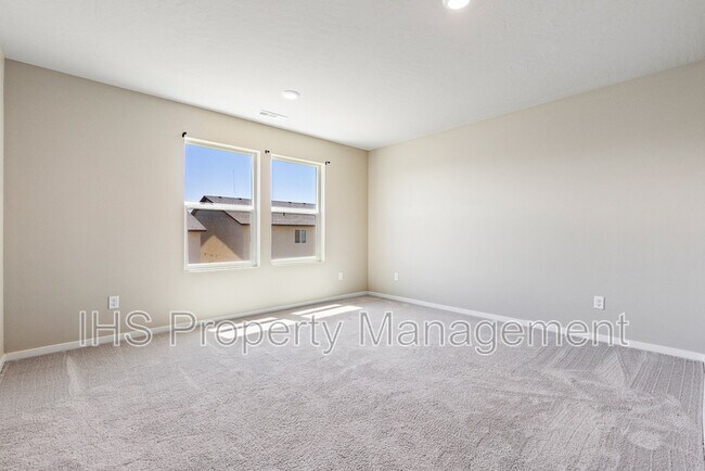 Building Photo - 7945 Ranchland Ln