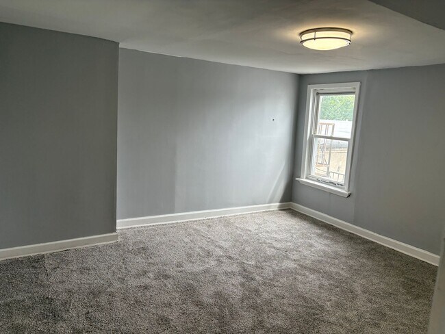 Building Photo - 203 N Carey St