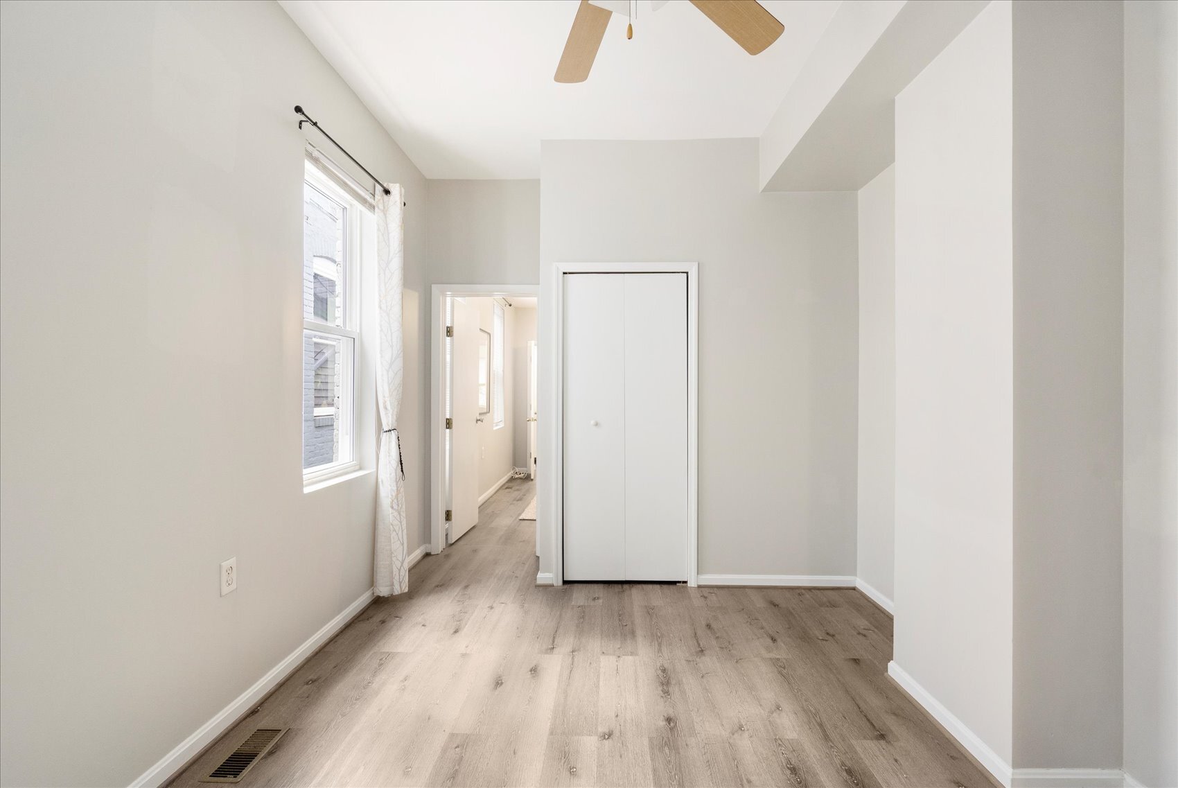 Building Photo - 57 E Heath St