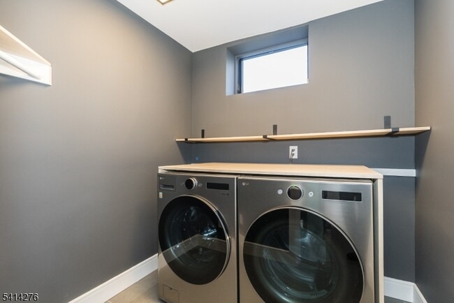 Building Photo - 76 Burnet Rd