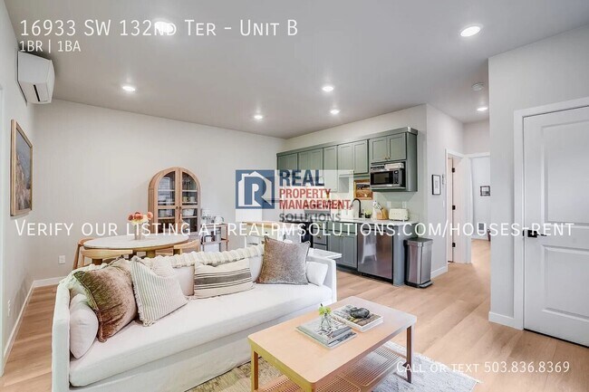 Building Photo - 16933 SW 132nd Terrace