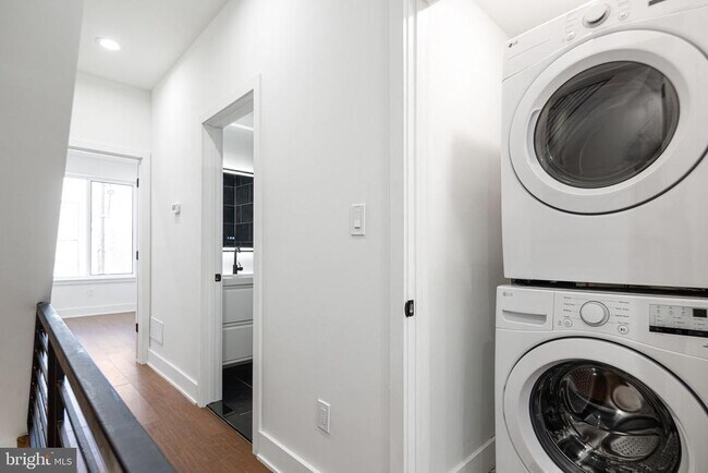 Building Photo - 2650 Earp St