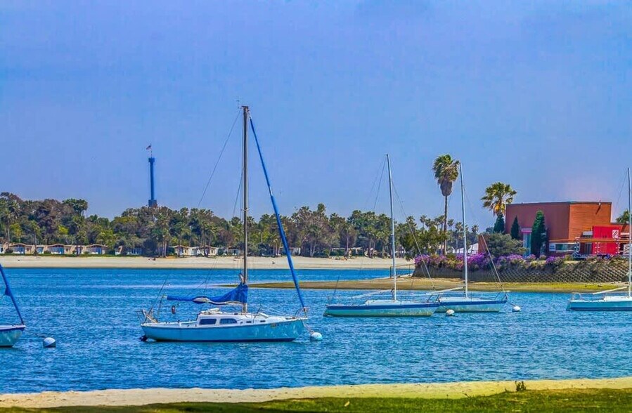 Building Photo - 3696 Bayside Walk