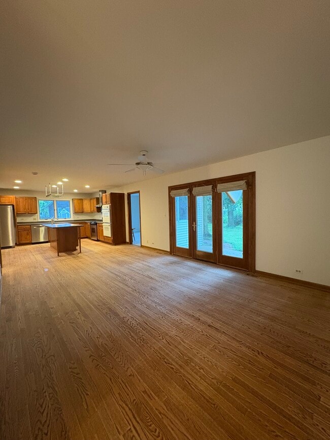 Building Photo - 112 Braemar Dr