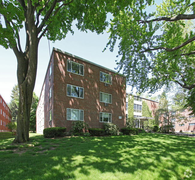 Building Photo - Southwick