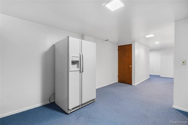 Building Photo - 1476 Oakbrook E Dr