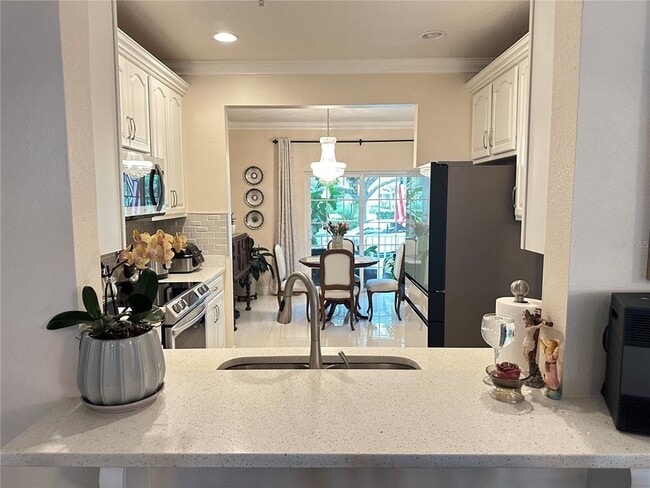 Building Photo - 8929 Silk Bay Pl