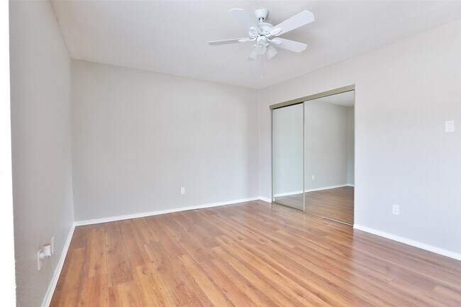 Building Photo - 5005 Georgi Ln