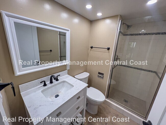 Building Photo - 2 br, 2 bath House - 881 Peach Street, Unit A