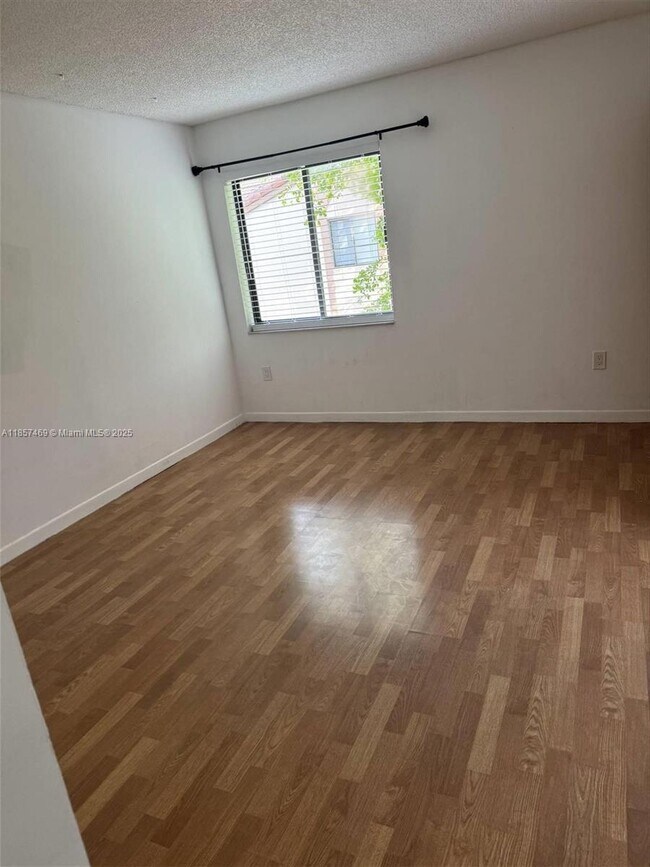 Building Photo - 8999 SW 123rd Ct