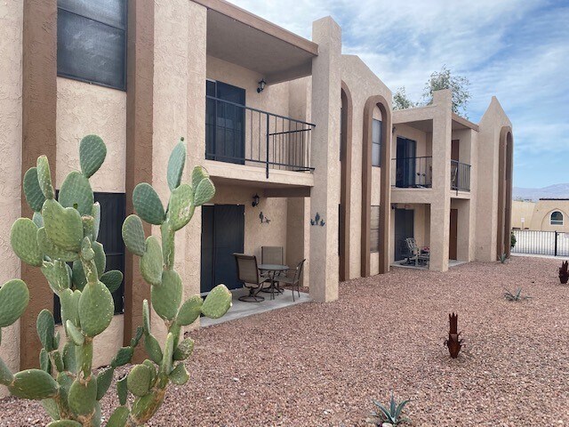 Building Photo - 1280 Mohave Dr