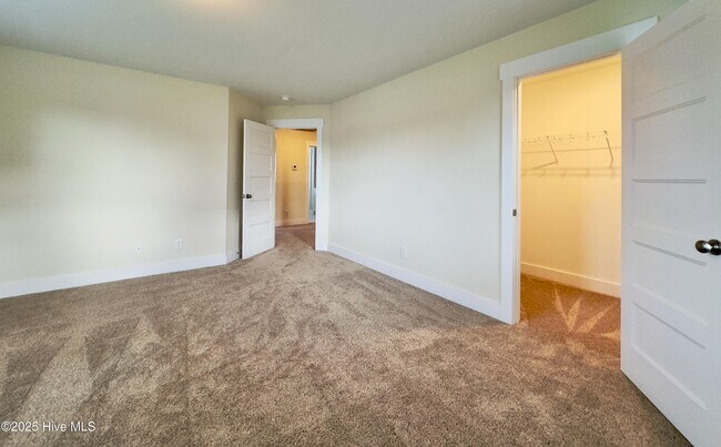 Building Photo - 102 Bogue Harbor Ct