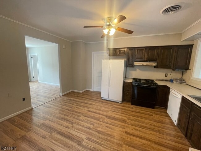 Building Photo - 50 Myrtle Ave