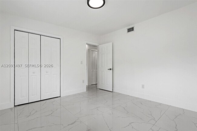 Building Photo - 431 E 62nd St