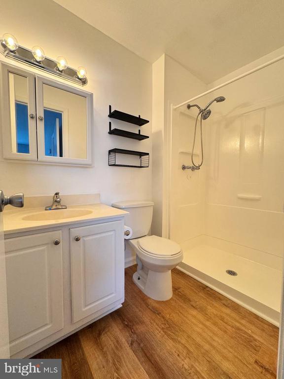 Building Photo - 18308 Streamside Dr