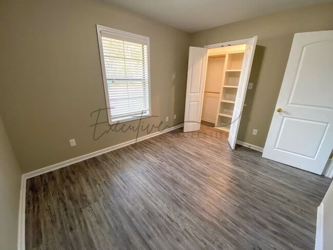 Building Photo - 204 S. Welty Avenue