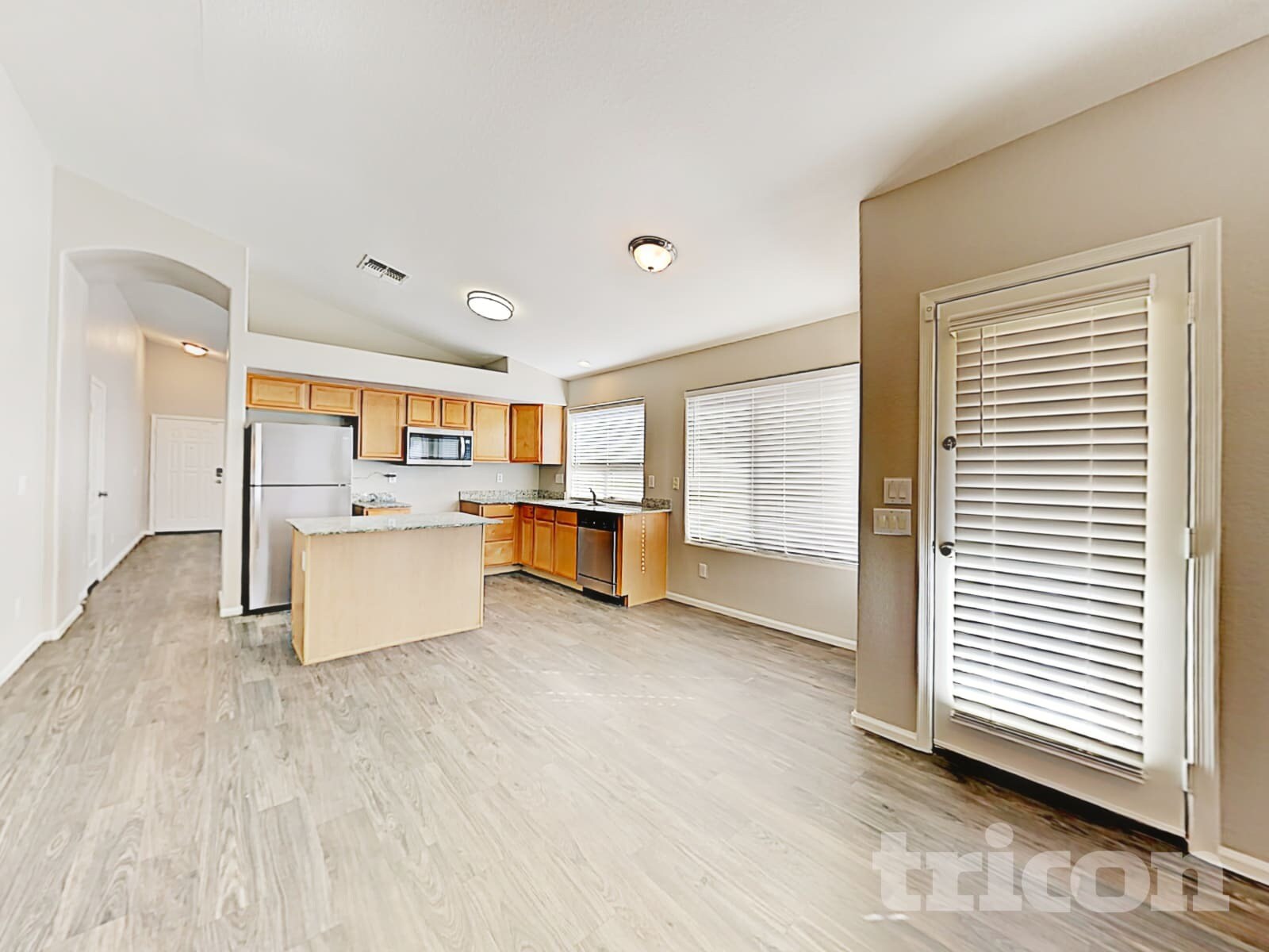 Building Photo - 8126 S Jenna Ln