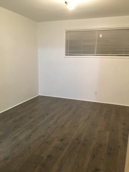 Building Photo - 107 N 3rd St