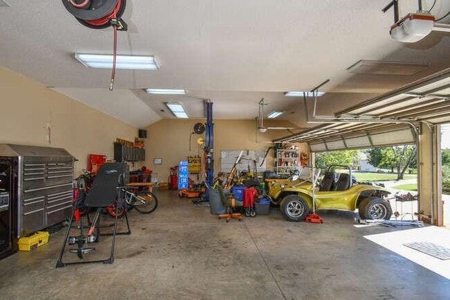 Building Photo - 886 Jefferson Walk Cir