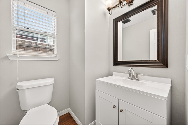 Building Photo - 8839 Aspen Meadow Dr
