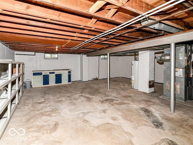 Building Photo - 2407 Baur Dr