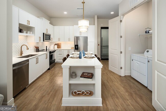 Building Photo - 2124 American Wy