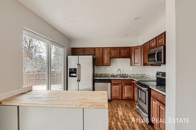 Building Photo - 1305 Wynkoop Dr