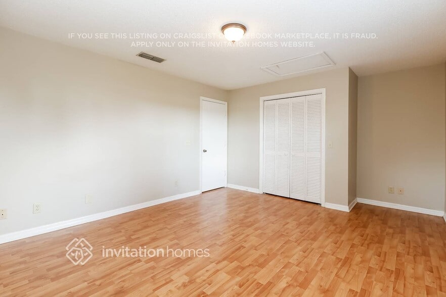 Building Photo - 2301 Beechwood Ct