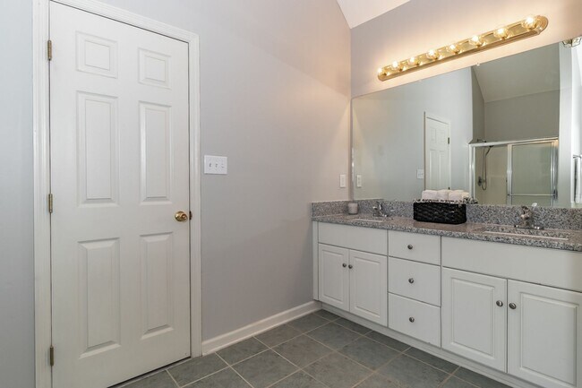 Building Photo - 906 Prairie Pass