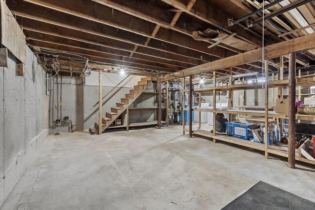 Building Photo - 124 Chadwick St