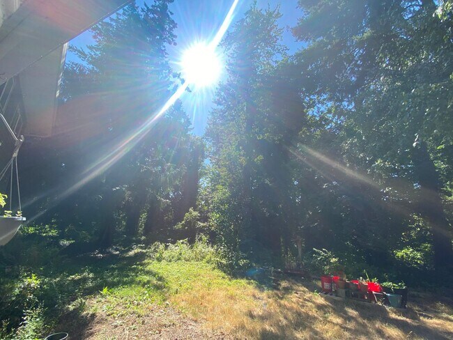 Building Photo - 075LincolnSt