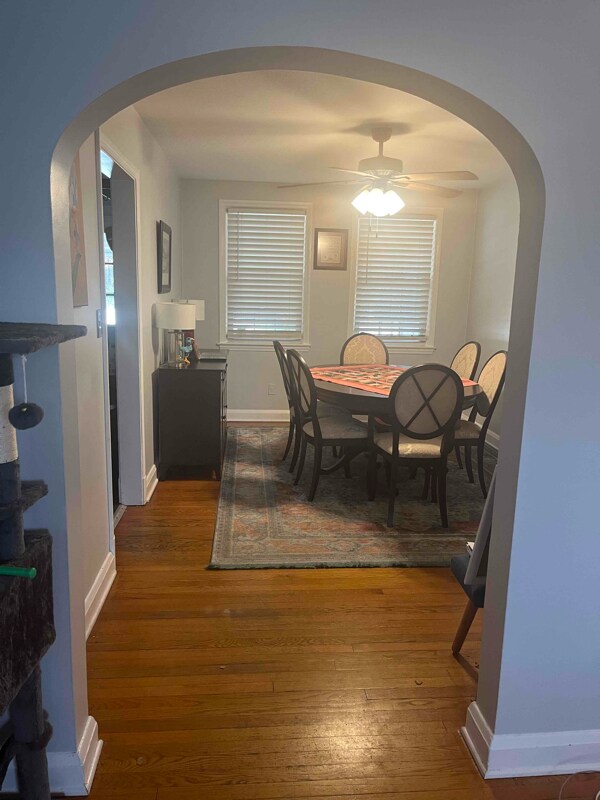 Building Photo - 1658 Thetford Rd