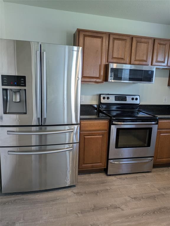 Building Photo - 209 Phillips St