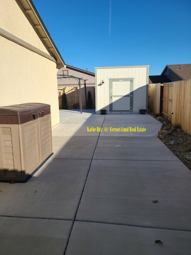 Building Photo - CUTE newer Lemmon Valley home! LOOK! 2 bed...
