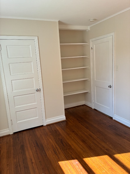 Building Photo - 4021 Valley Springs Rd