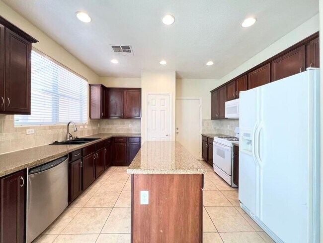 Building Photo - 9044 Partridge Hill St
