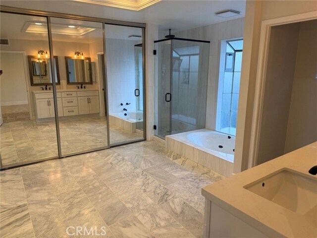 Building Photo - 6245 E Allison Cir