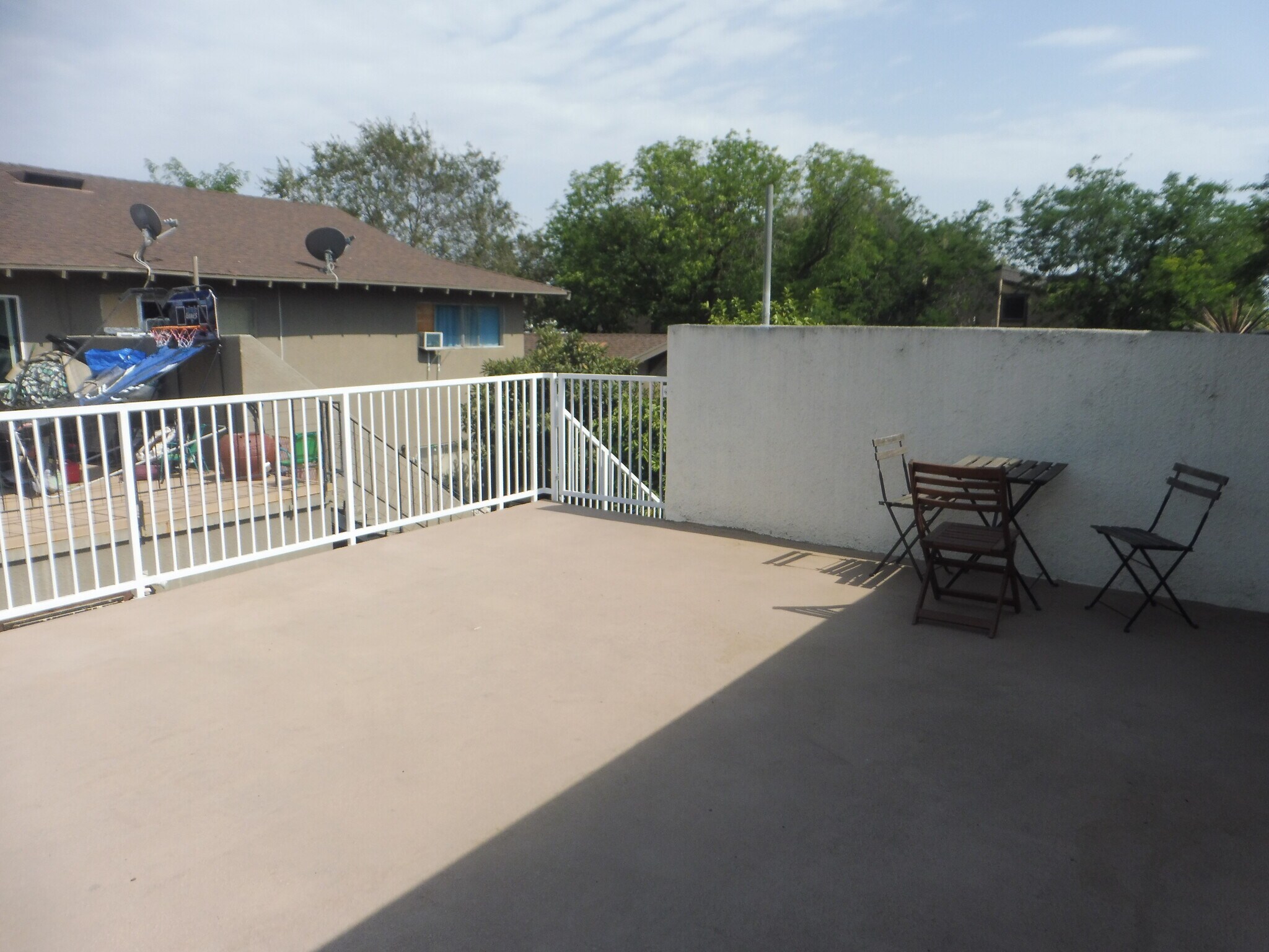 Building Photo - 2613 Andover Ave