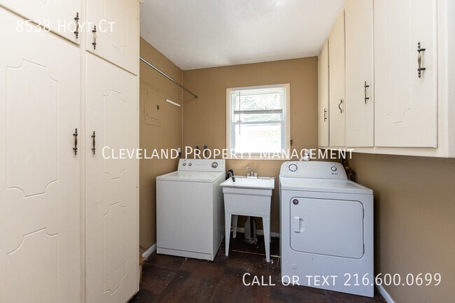 Building Photo - 8538 Hoyt Ct
