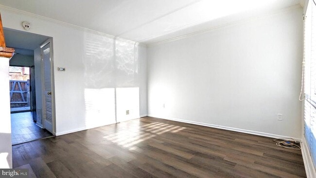 Building Photo - 2206 Gingell Pl