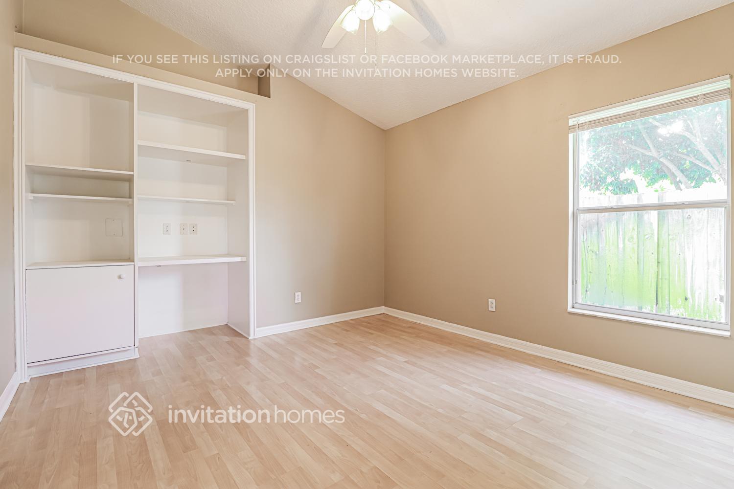 Building Photo - 534 Equine Dr