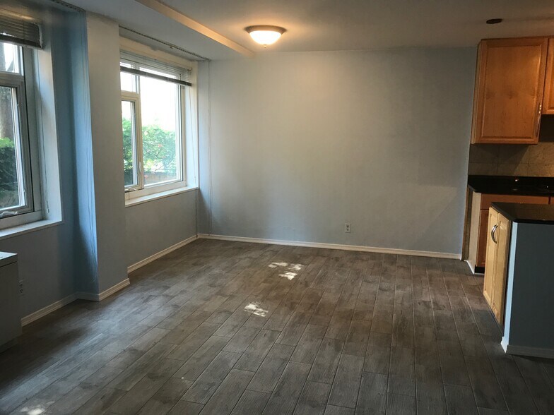 Building Photo - 1545 18th St NW