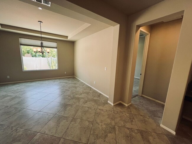 Building Photo - Gorgeous 2 bedroom and 2 bathroom home in ...