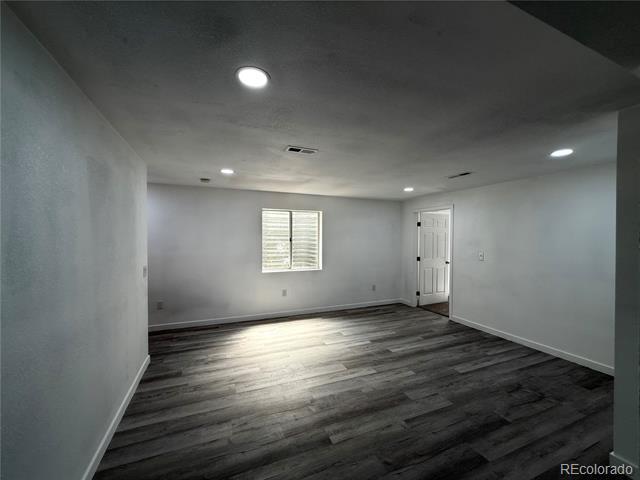 Building Photo - 8773 Pochard St