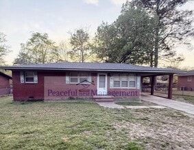 Building Photo - 441 Braselman Ave