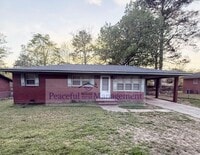 Building Photo - 441 Braselman Ave