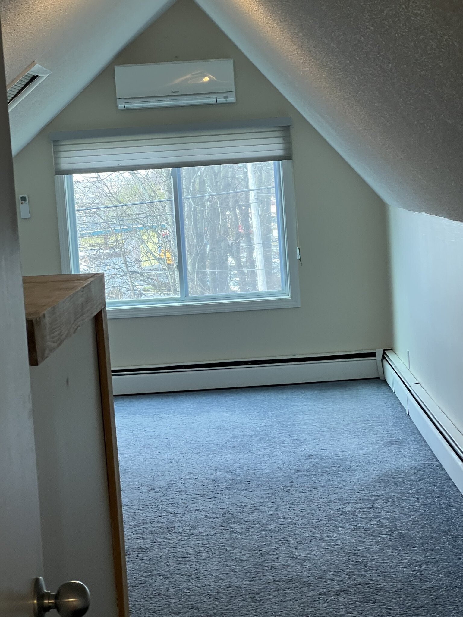 Building Photo - 311 Racebrook Rd